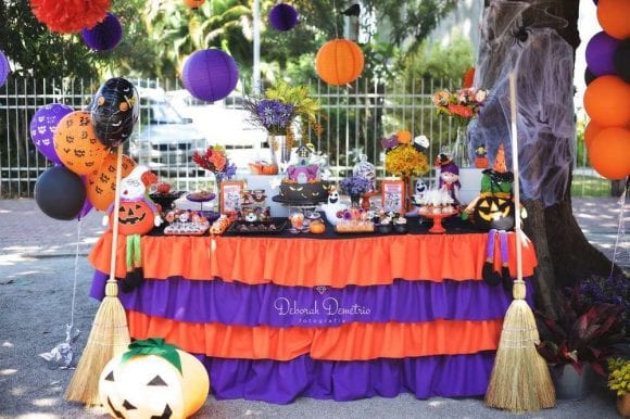 Halloween dessert table | CatchMyParty.com