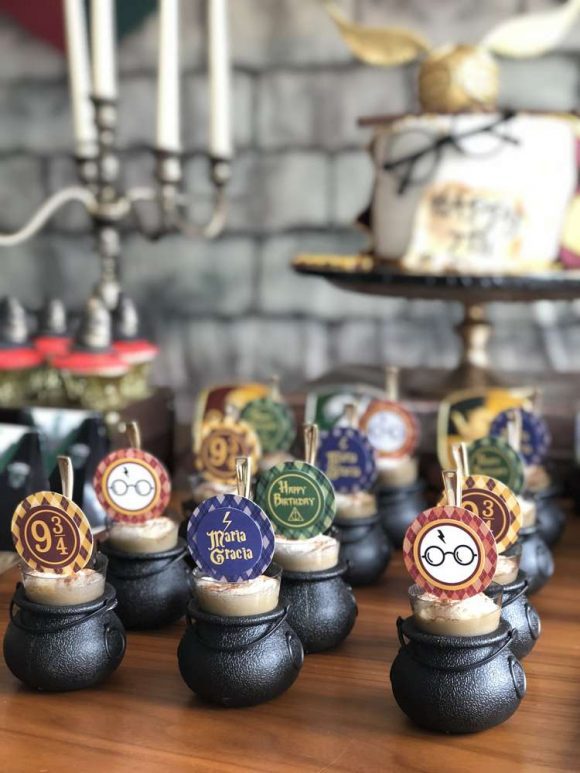 Harry Potter Birthday Party | CatchMyParty.com Harry Potter Birthday Party | CatchMyParty.com
