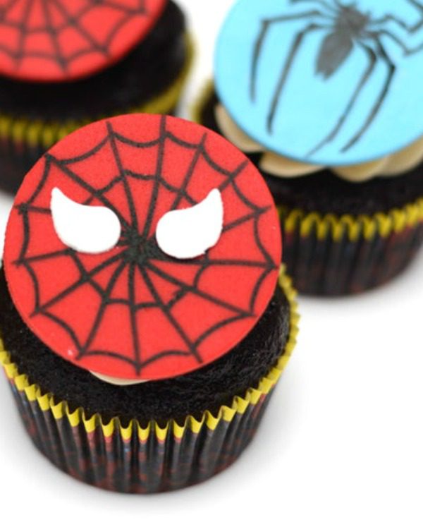 Spiderman Cupcakes| CatchMyParty.com Spiderman Cupcakes