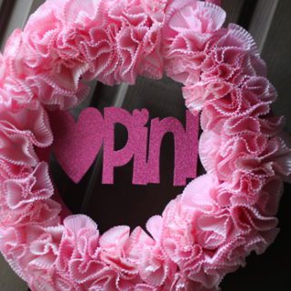 Cupcake-liner-wreath-320x320