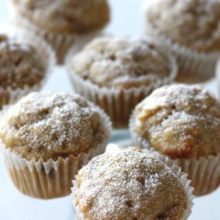 Mini-banana-nut-muffin-recipe-title22-320x320