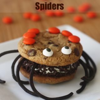 Halloween-spider-ice-cream-sandwich-44a1-320x320