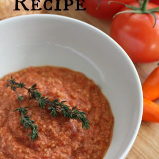 Quick-easy-romesco-sauce-recipe-title-320x320