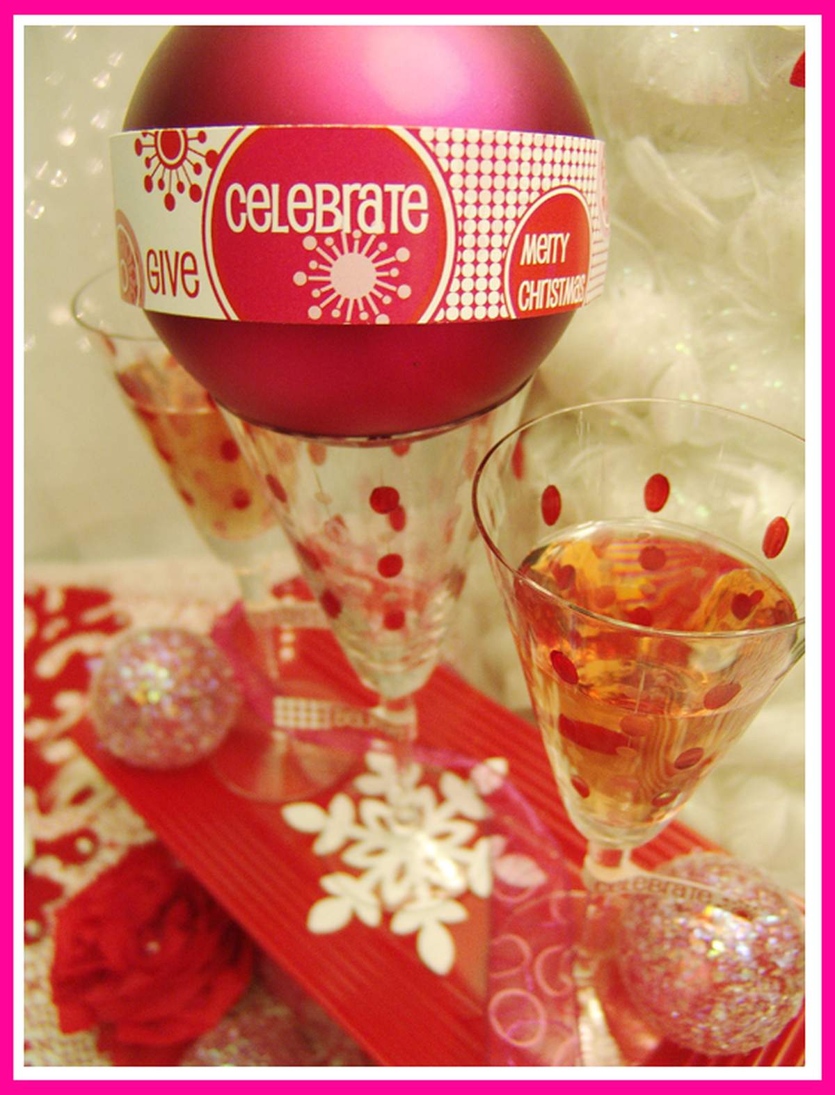 Mod SNowflake - Christmas / Snowflake/ Pink & red