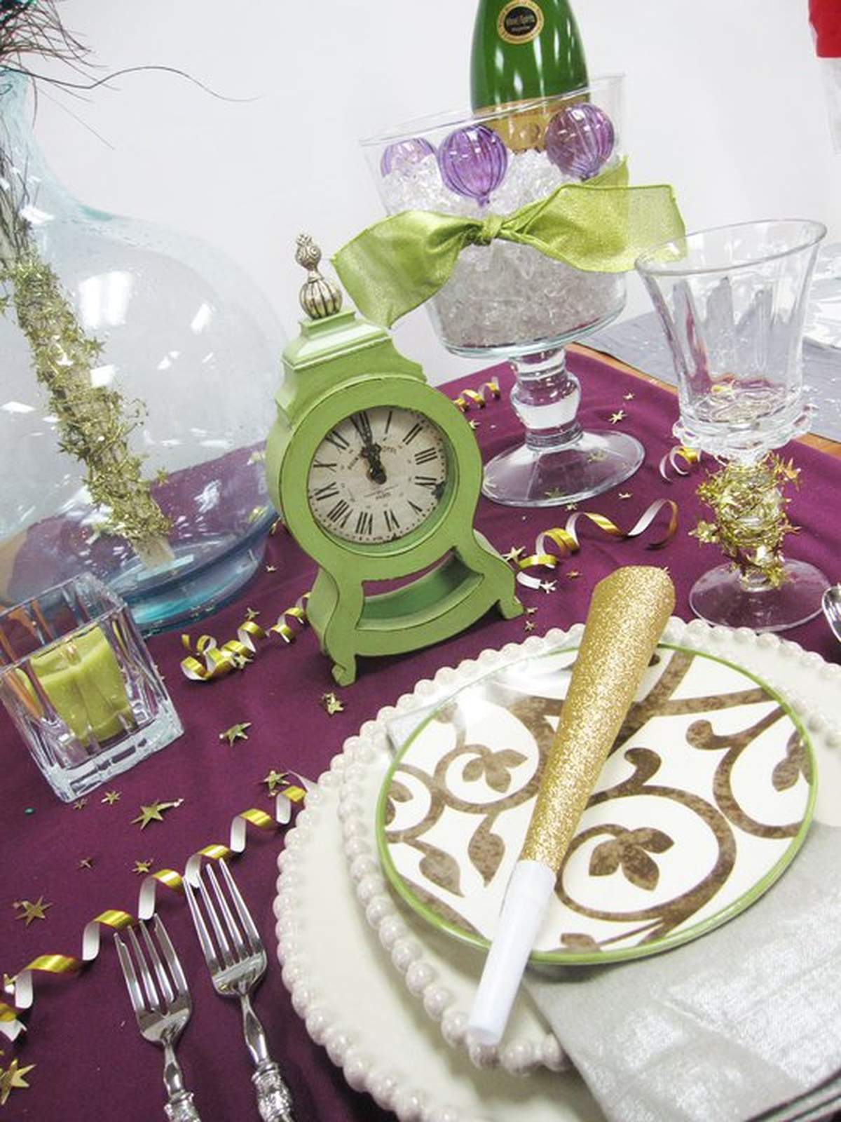 using clocks New Year's Party Ideas Photo 1 of 3 Catch My Party
