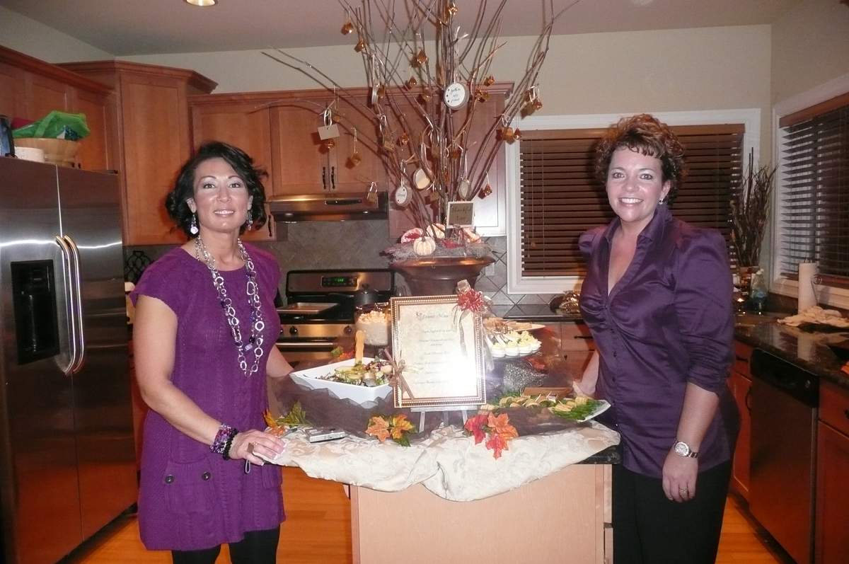 Celebrating Fall With My Best Friends Dinner Party Party Ideas Photo celebrating-fall-with-my-best-friends-dinner-party-party-ideas-photo