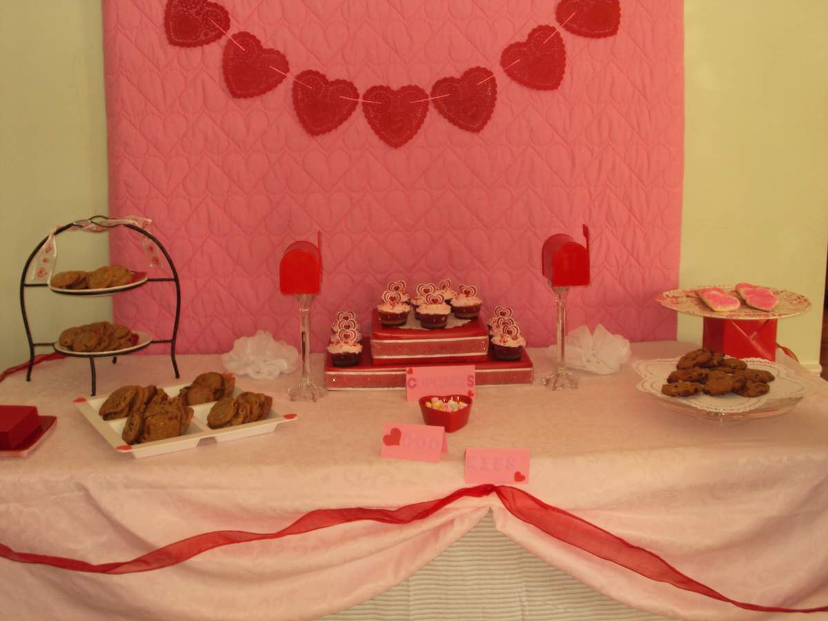 Nia's Valentine Party - Cookies and Milk Play Date