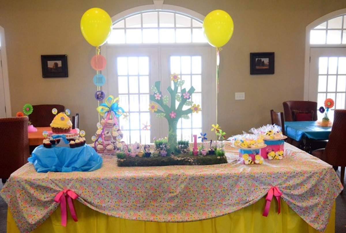 Busy as a Bee - Arie's 1st Birthday
