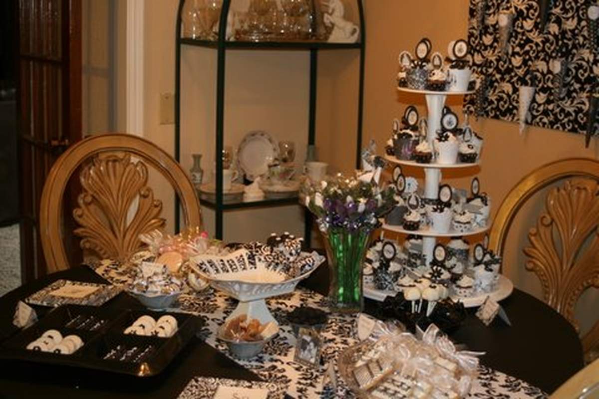 Black and White Damask Bridal/Wedding Shower Party Ideas Photo 2 of
