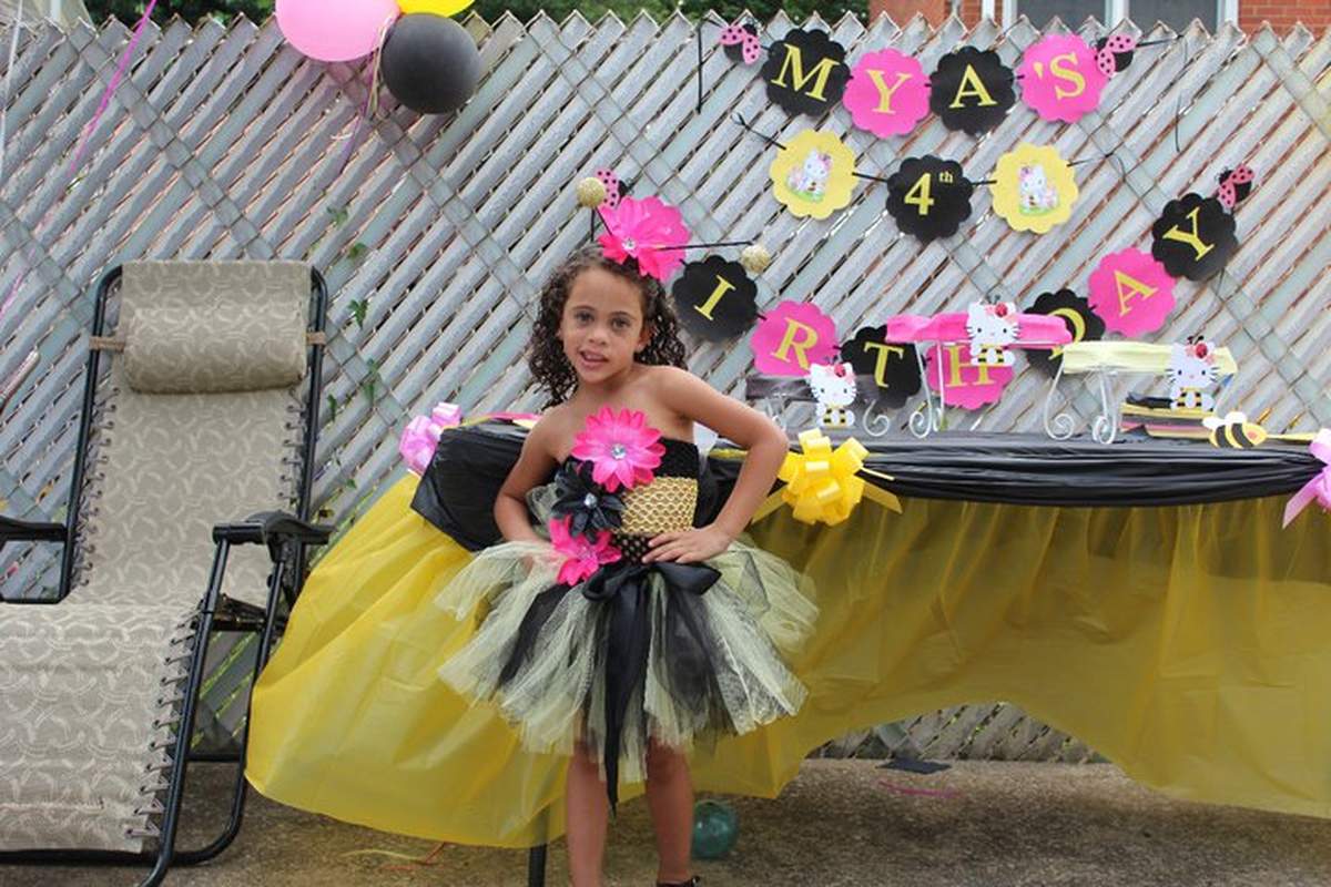 MYA'S 4TH BIRTHDAY - hello kitty bumblebee