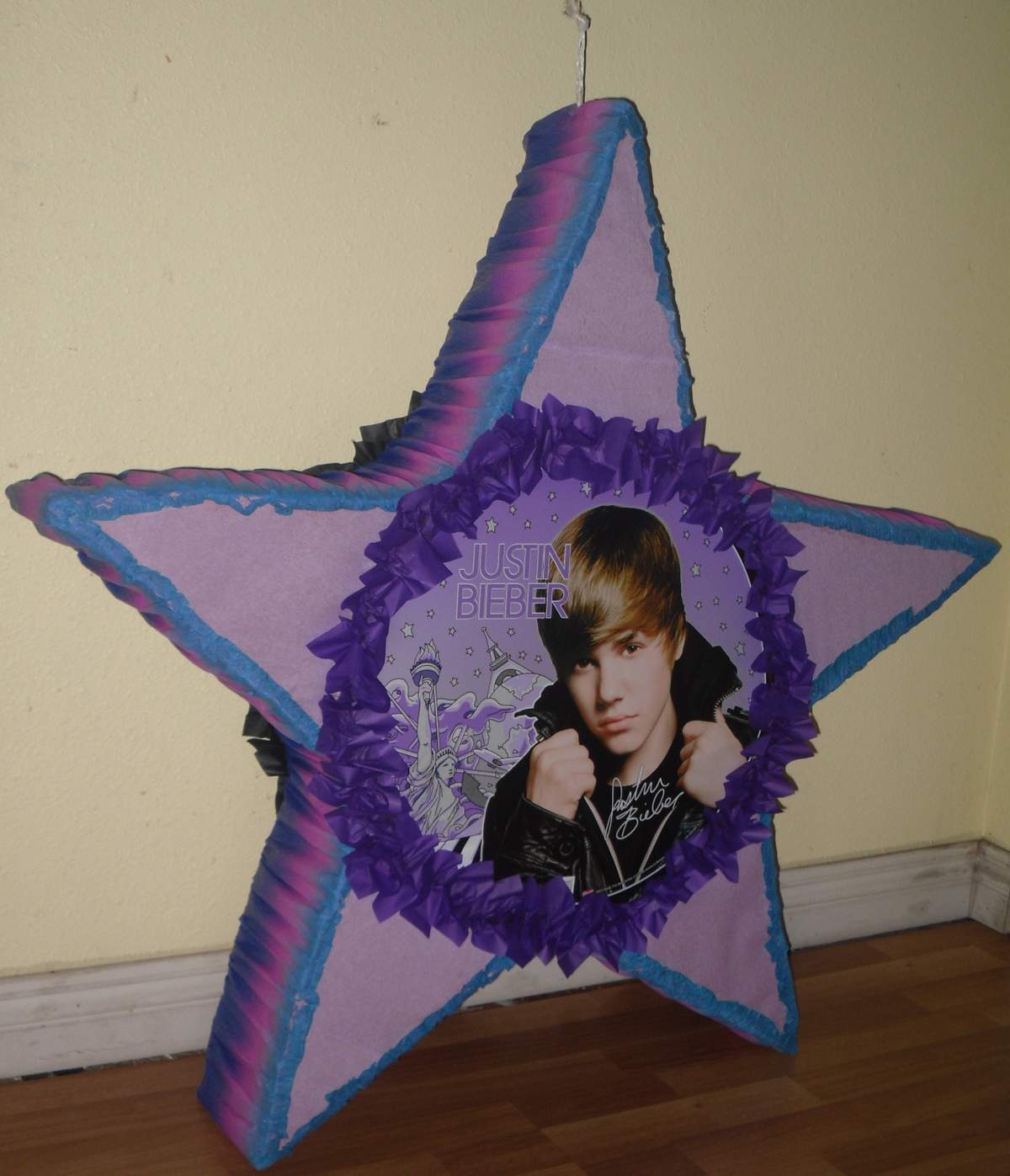 Justin Bieber Birthday Party Ideas | Photo 18 of 24 | Catch My Party