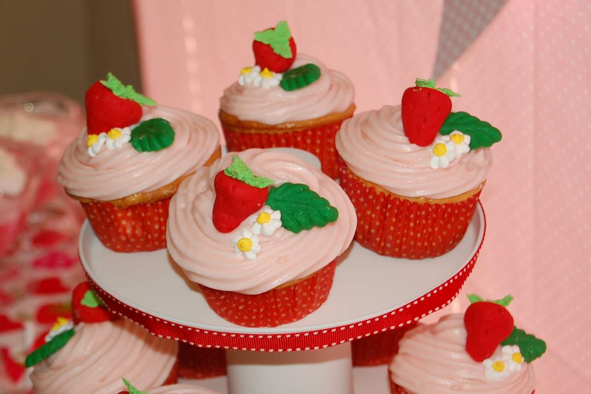 Strawberry Shortcake Party - Strawberry Shortcake and Strawberries