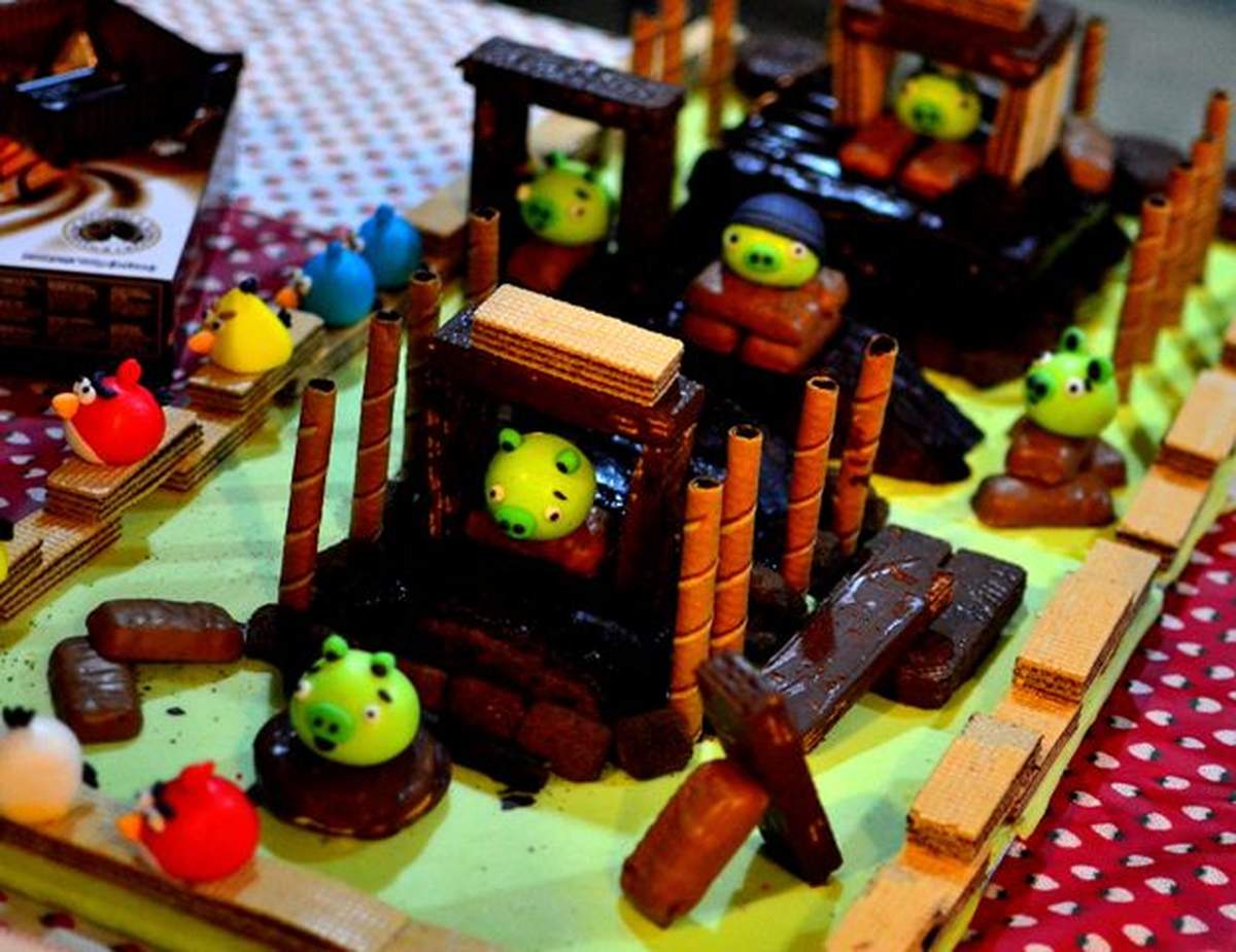Lorcan Birthday Party - Angry Birds