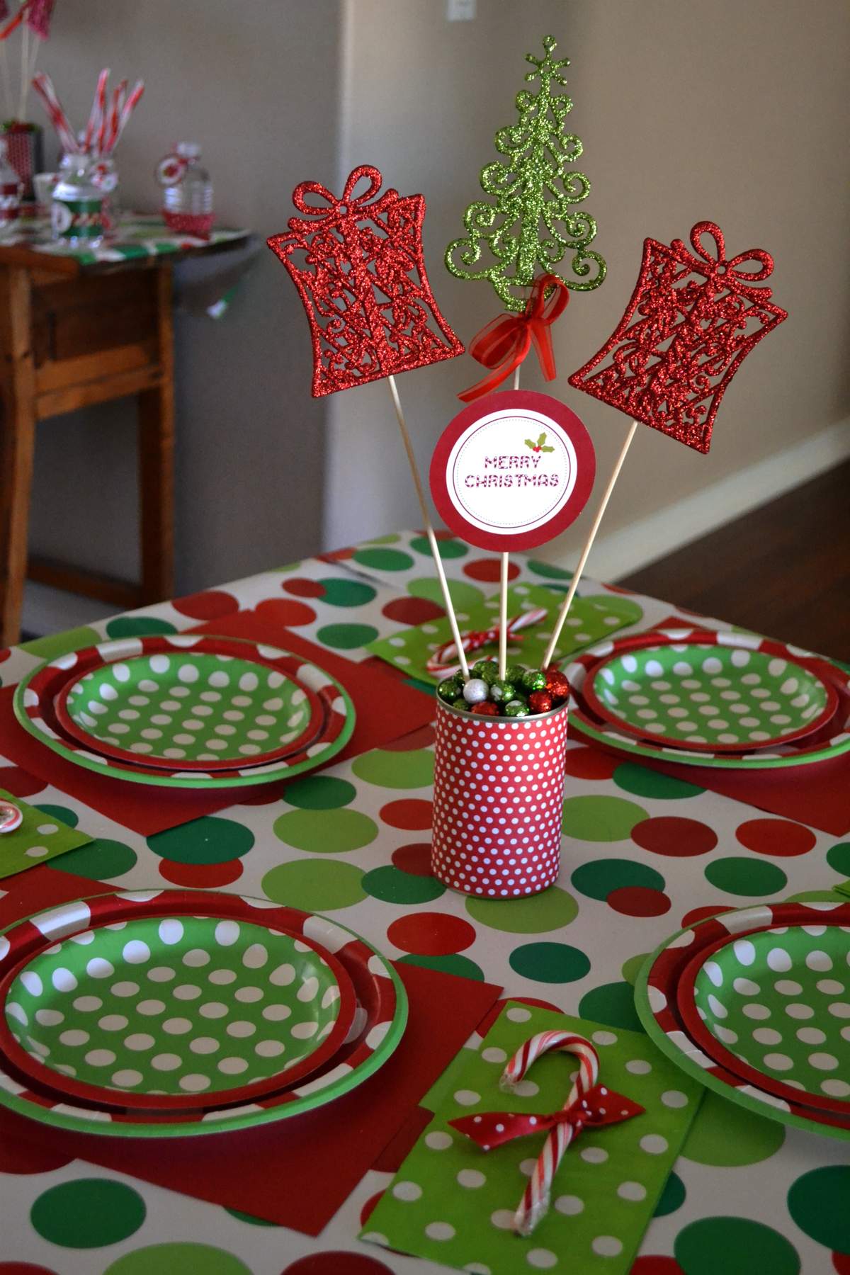 polkadots Christmas/Holiday Party Ideas | Photo 14 of 31 | Catch My Party