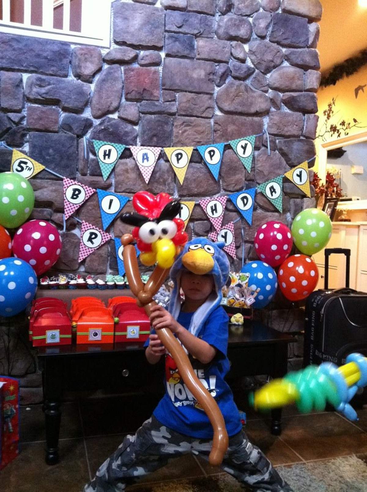 A Very Angry Birthday - Angry Birds