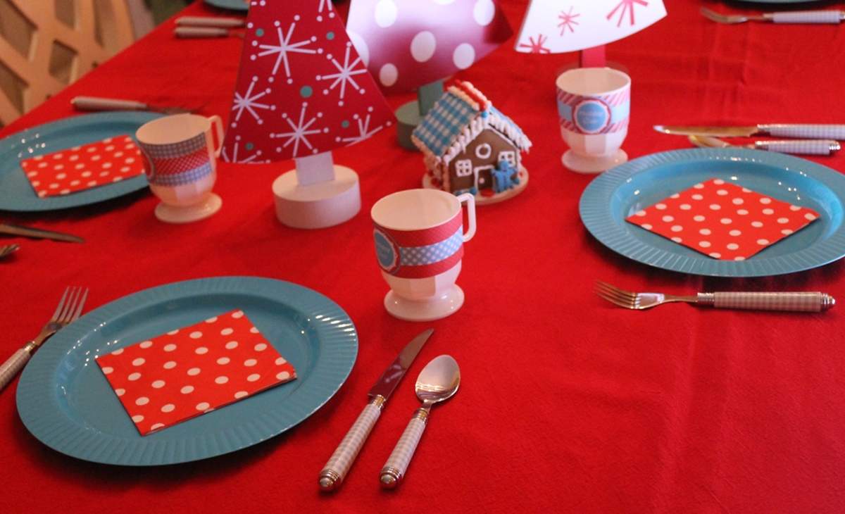 The Hot Cocoa Bar is Open! - Christmas and Cocoa