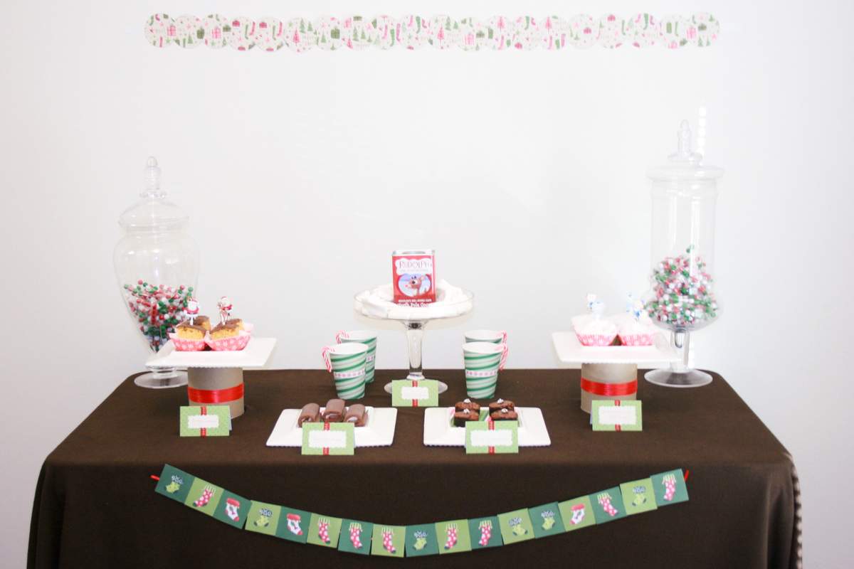 Inspired shoot Christmas/Holiday Party Ideas | Photo 11 of 13 | Catch