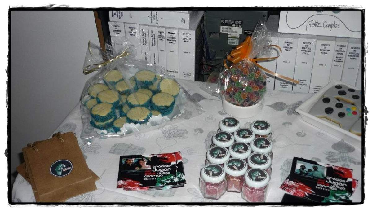 Playing X-BOX WITH NICKLAS - Grown Up Birthday Parties - 