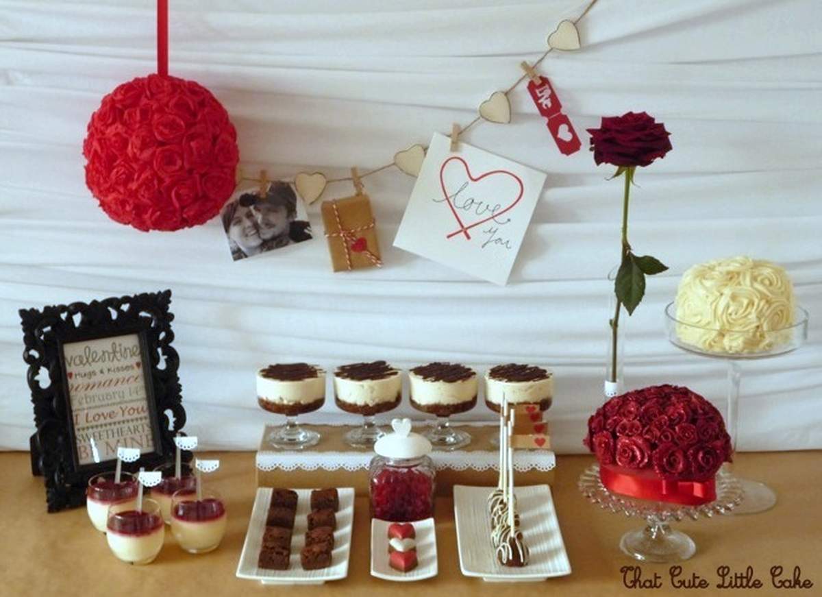 Valentine's Day table - Valentine's Day