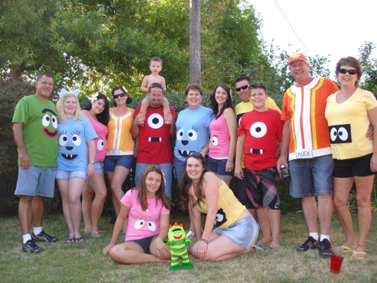 Tyler's 2nd Birthday - Yo Gabba Gabba 