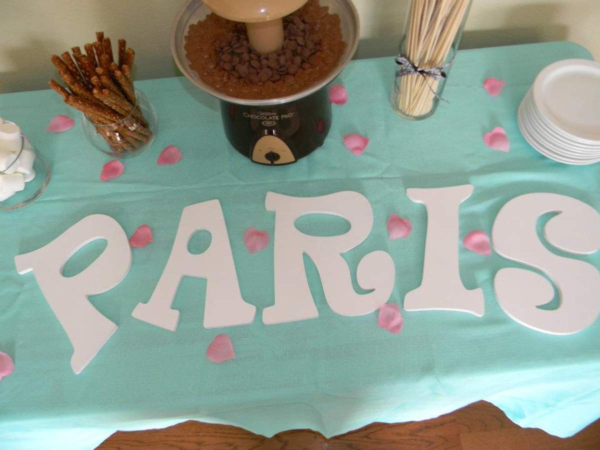 Paris hosted by Melissa and Patty - Parisian