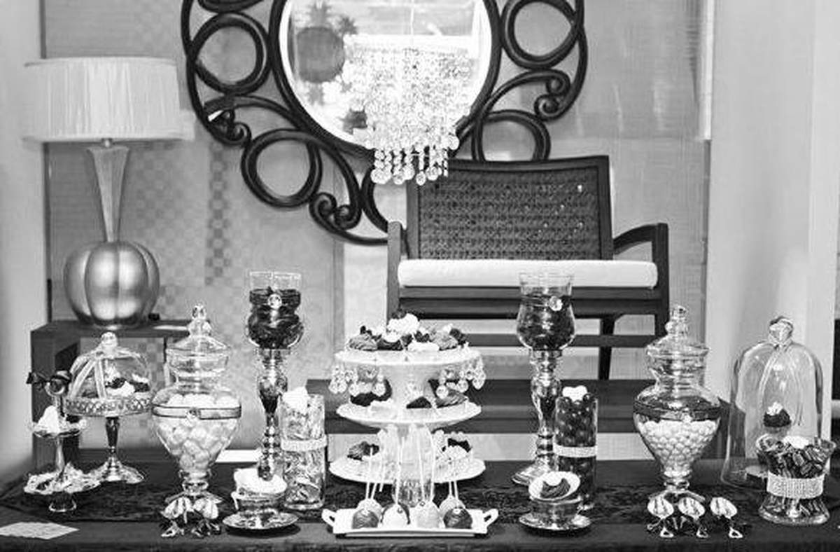 eat.create.decorate - Black, white and Silver 