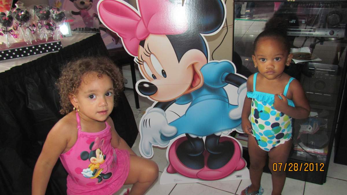Skyla's nothing but Minnie day...lol! - Minnie Mouse
