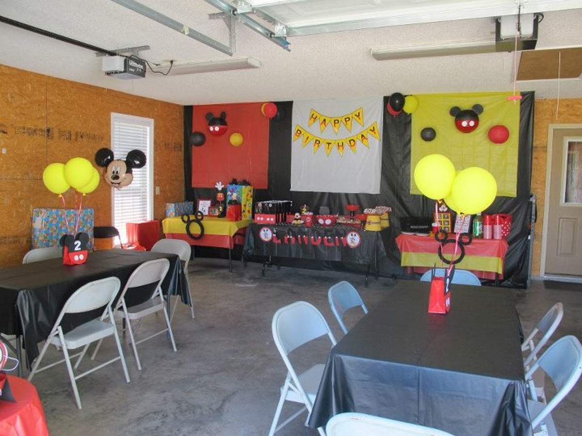 Landen's 2nd  - Mickey Mouse