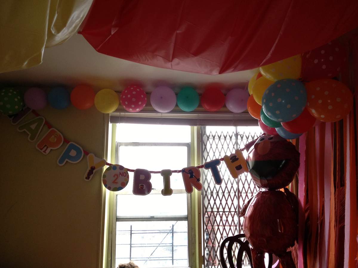 Hayley's Street  - Glam Elmo