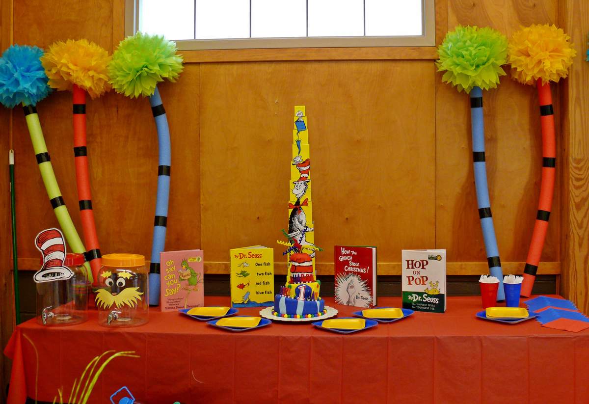 Hunter's Dr. Seuss Bash - First Birthday/Dr. Seuss