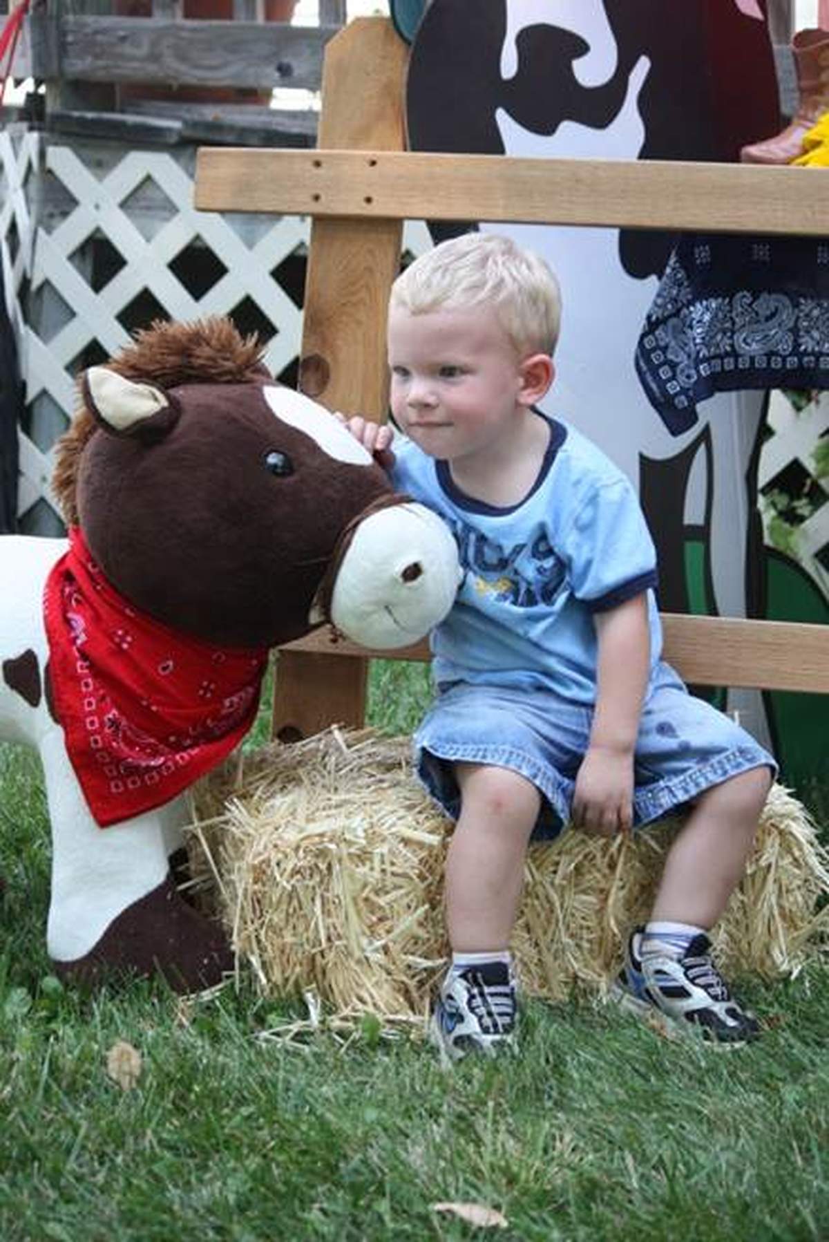 Oliver's 2nd Barnyard Bash - Farm, Barnyard