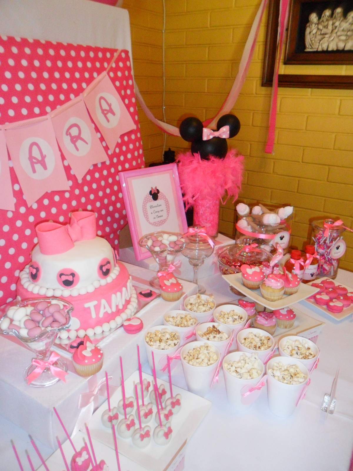 Party minnie - Minnie Mouse