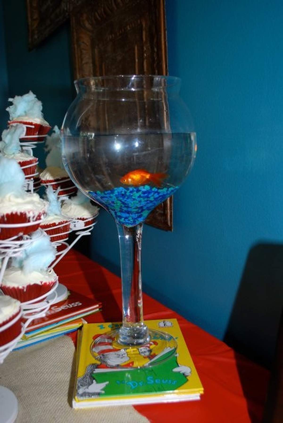 Red fish blue fish new fish - D Seuss