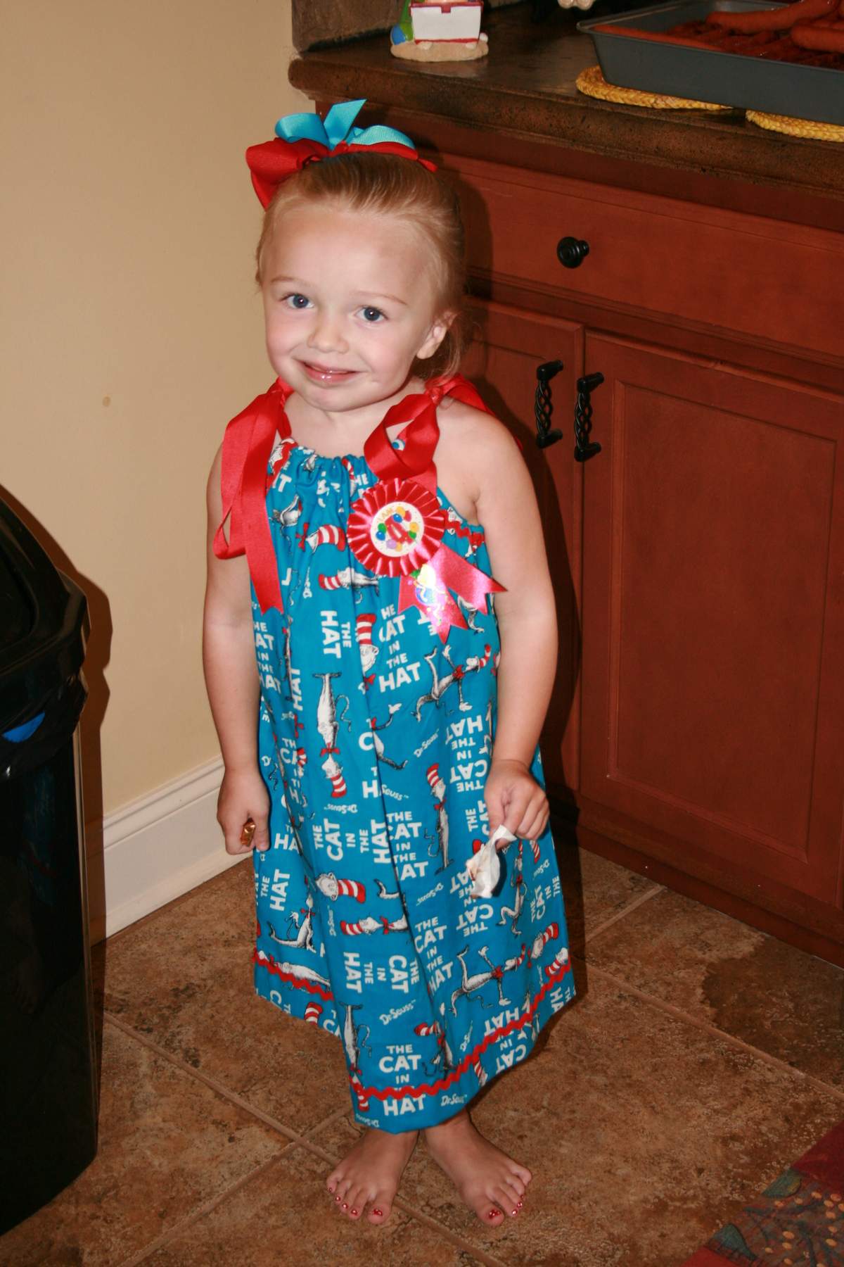 Chloe"s 4th - The Cat in the Hat