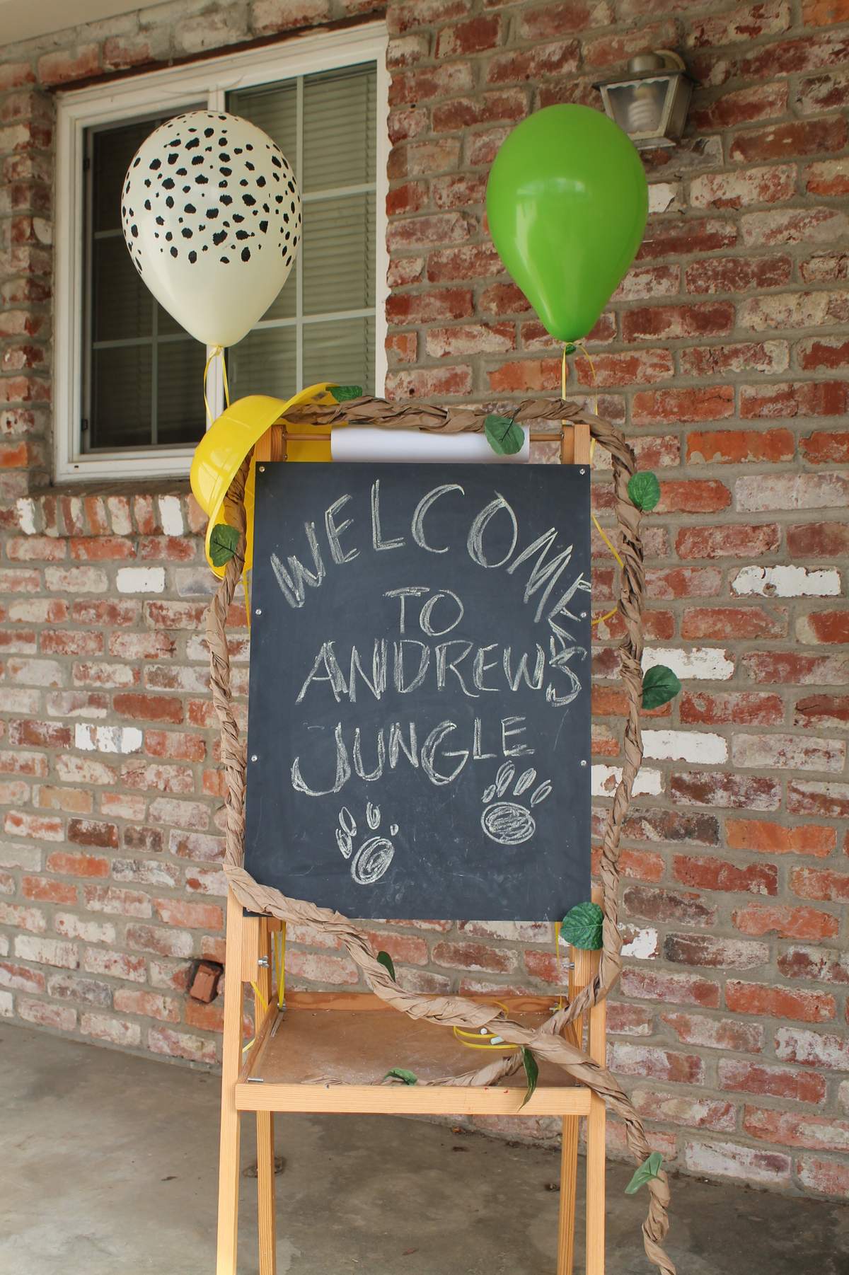 Andrew's 2 wild second birthday - Jungle, Safari, Animals