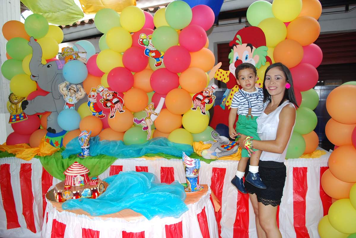 MATHIAS Y SU TERCER CUMPLEAÑOS - CIRCO
