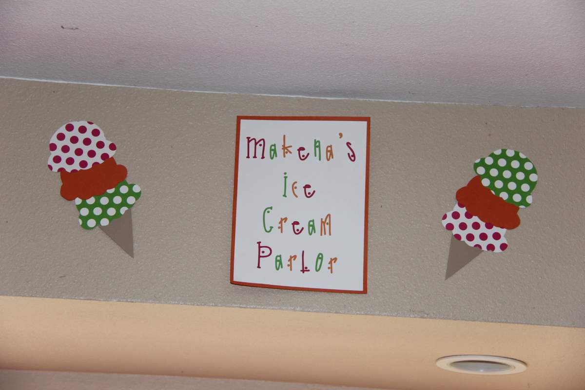 Makena's Ice Cream Shoppe - Ice Cream