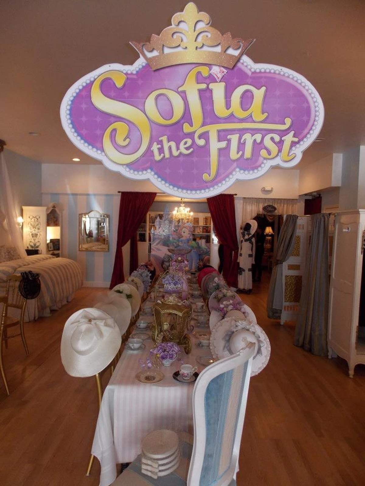 Sofia the First Tea Party - Sofia the First