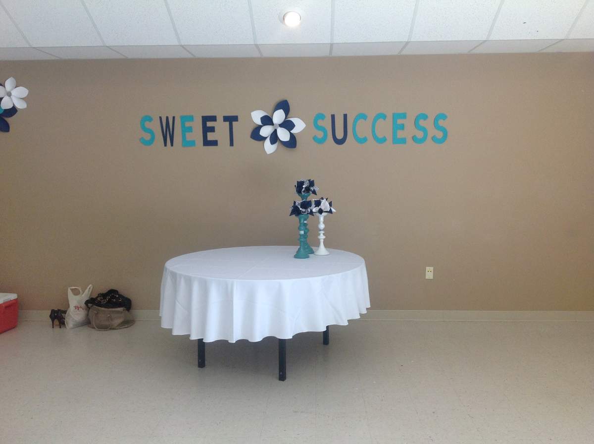 Congrats Khi - Flower Graduation party