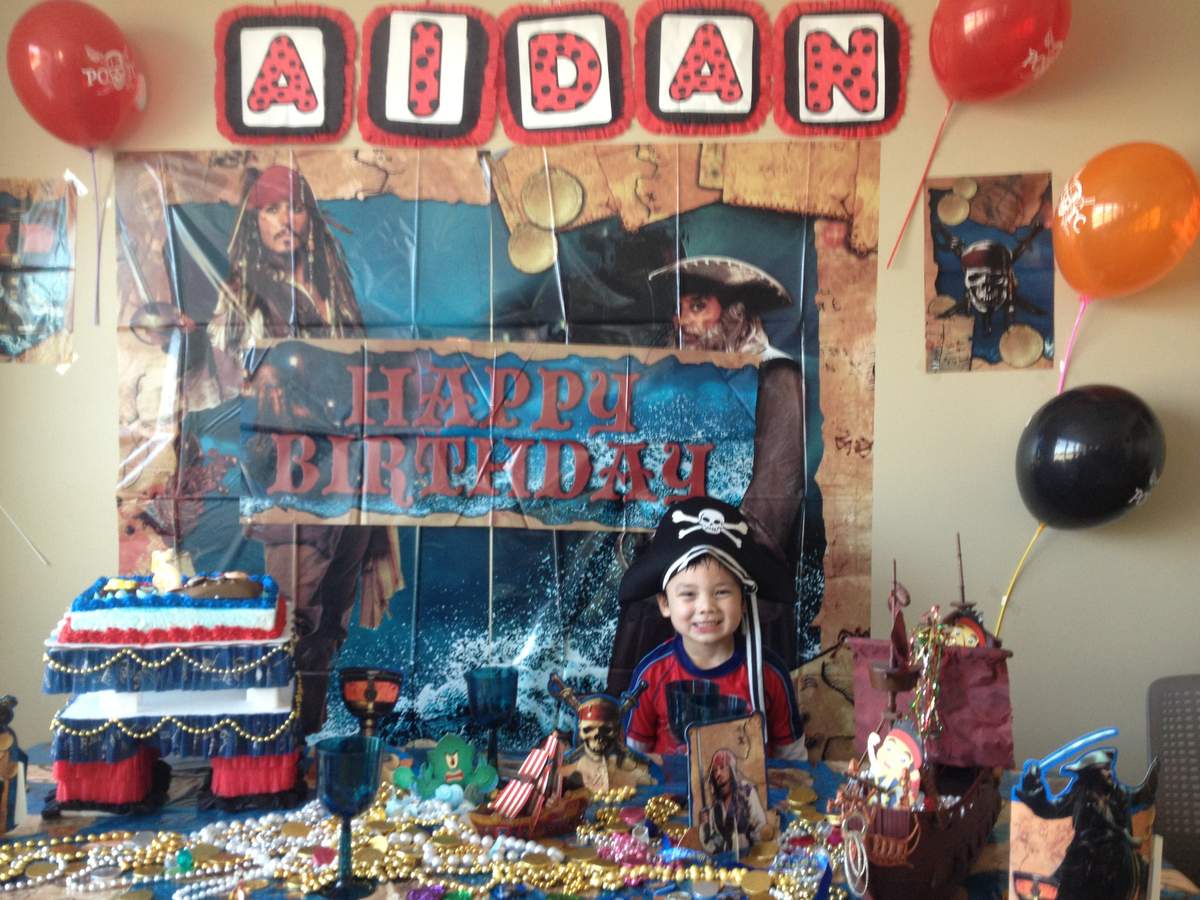 Aidan's 5th birthday party - Pirate Party