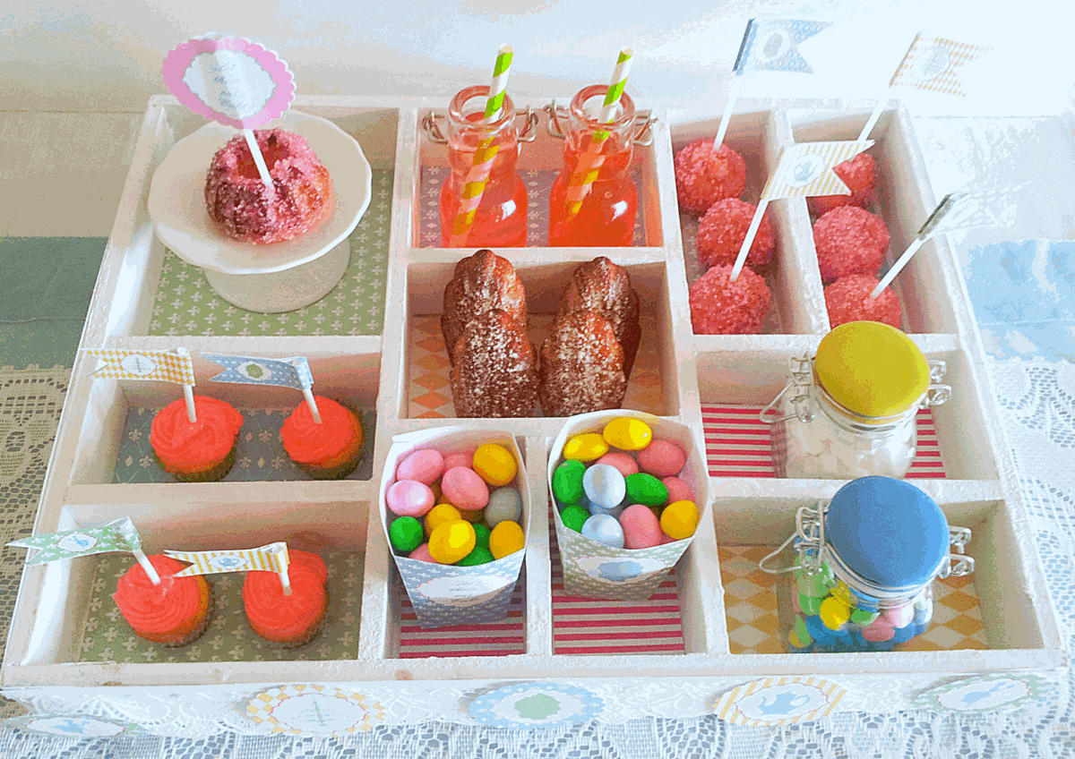 Tiny-Table: Let them eat Cake - Marie Antoinette