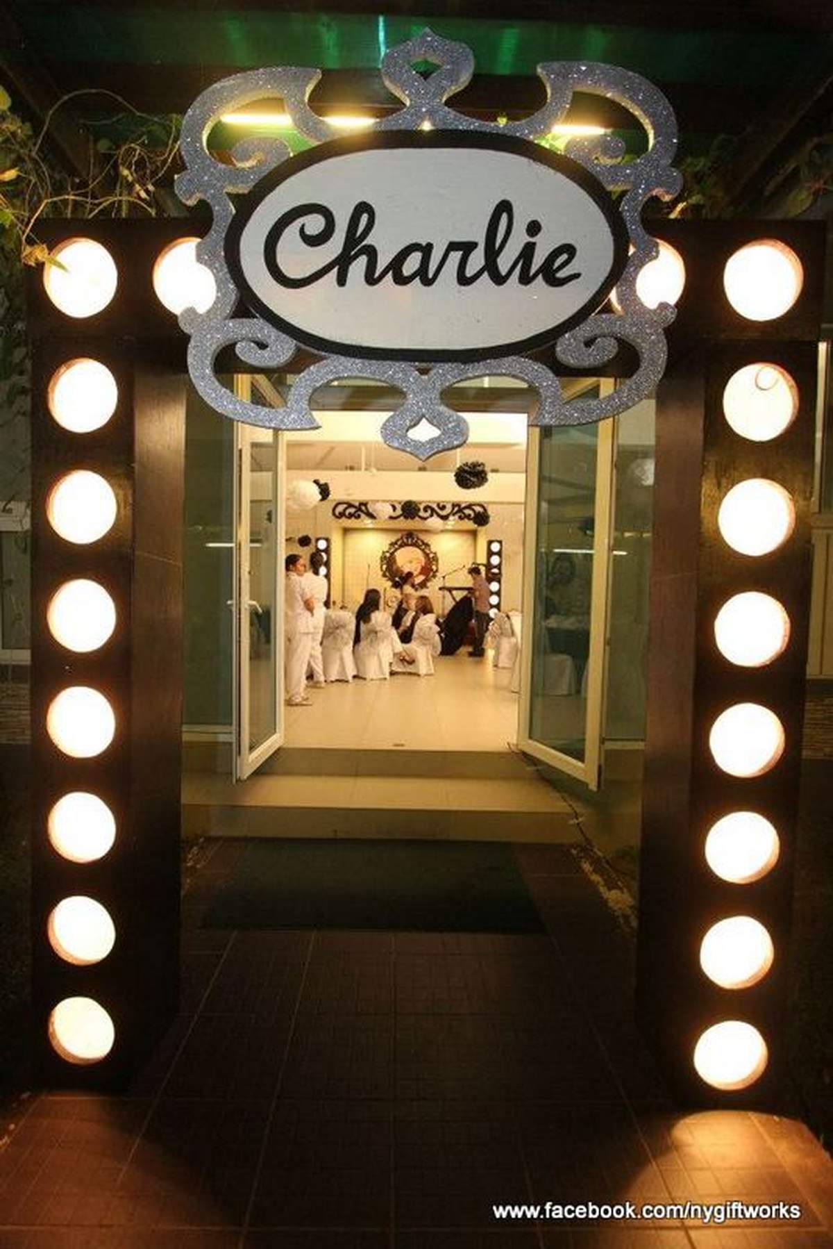 Charlie's Black and White - Black & White