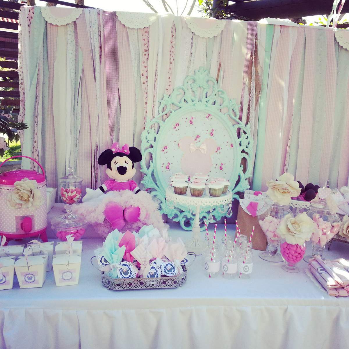 Minnie Chic Party! - Minnie chic