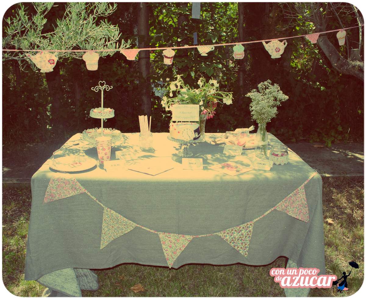 Alice in Wonderland - Alice In Wonderland Inspired