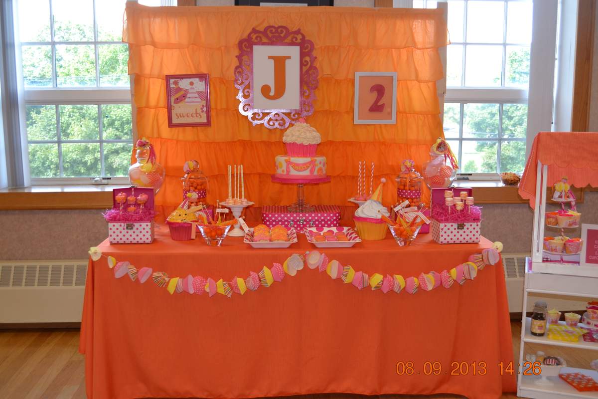 A Cheery Bright Cupcake Birthday - Cupcakes