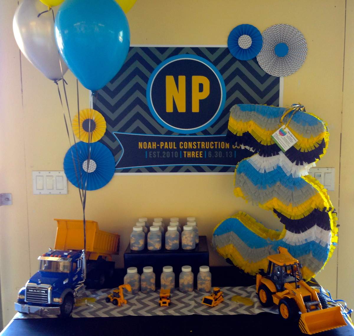 Noah-Paul's THRID Birthday Celebration! - Construction party