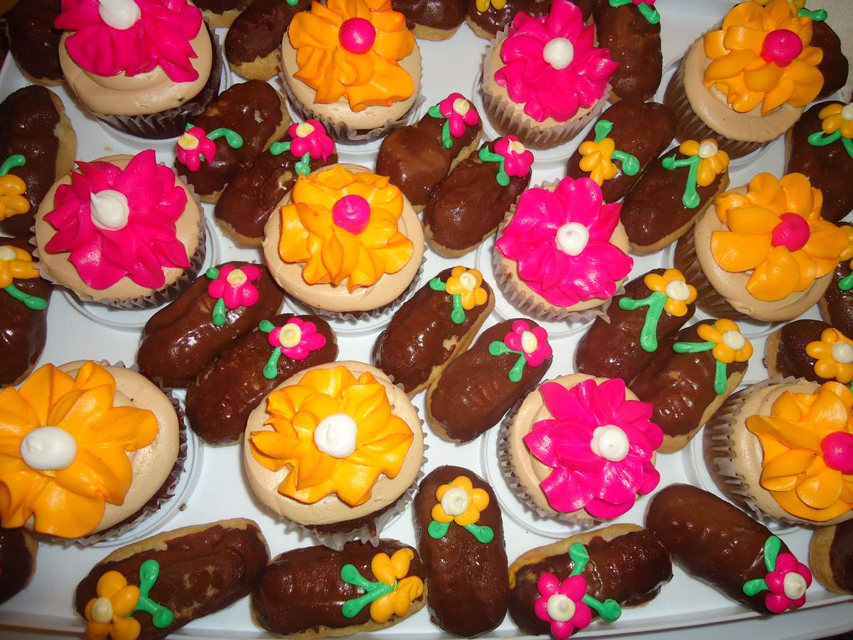 My 39th Luau Birthday Party - Luau Theme