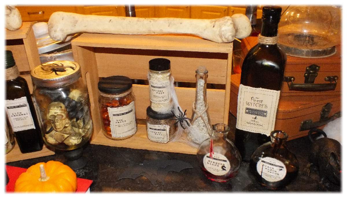  Witch - Witch's Apothecary