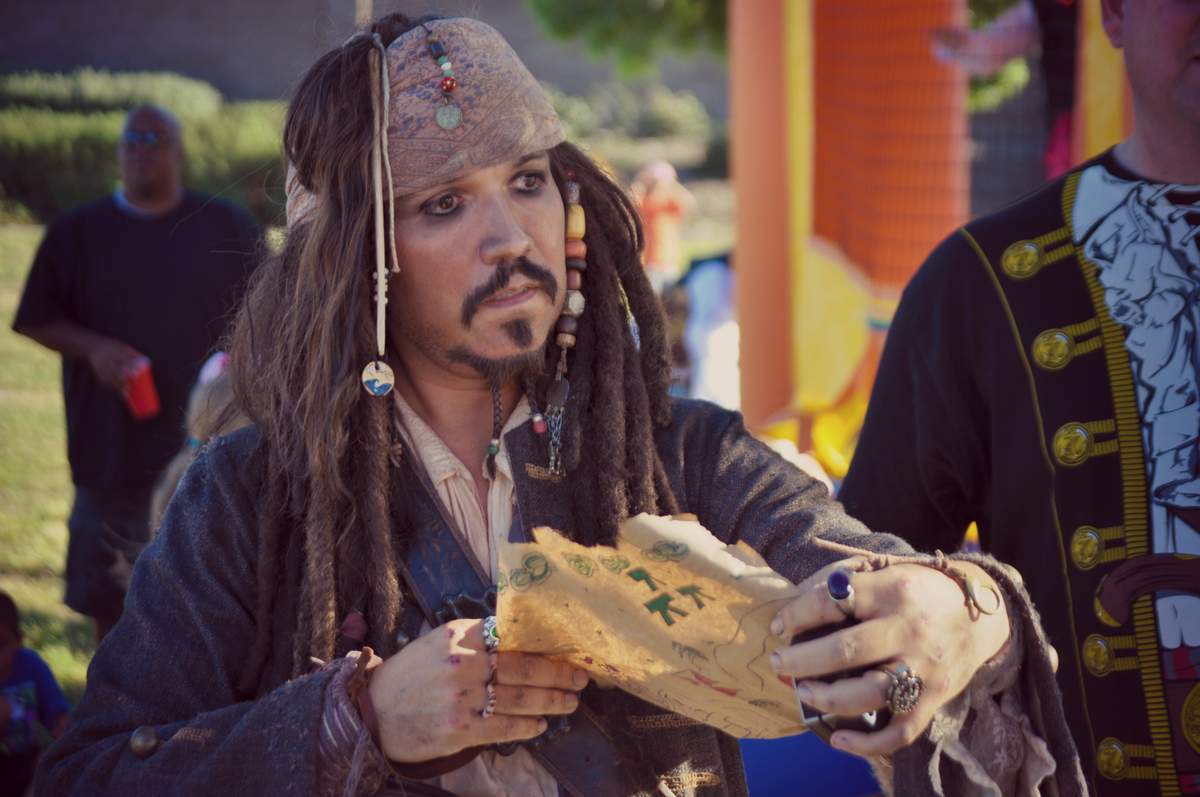 Pirate Party with Jack Sparrow Birthday Party Ideas Photo 1 of 21