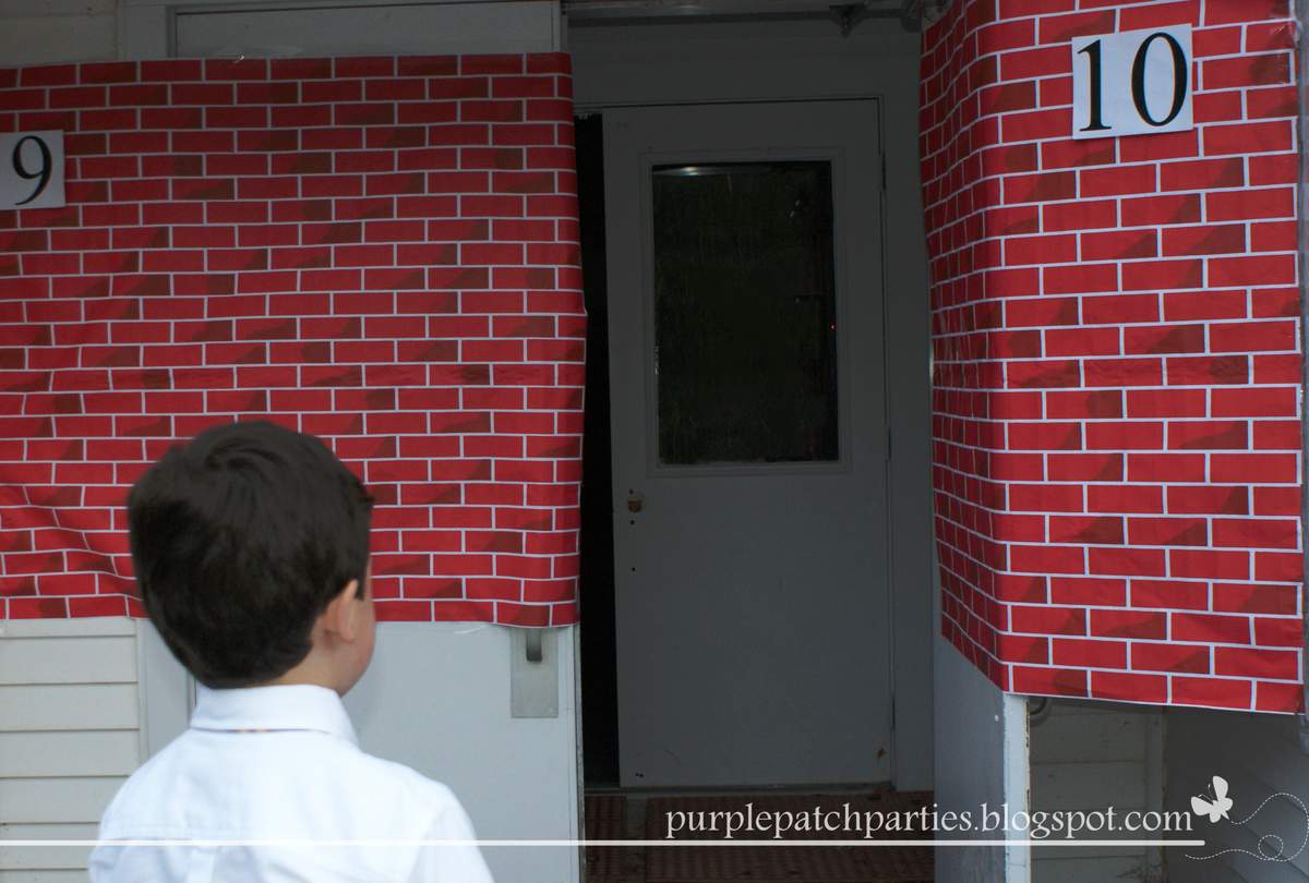 Harry Potter Themed 8th Birthday Party - HOGWARTS / Harry Potter